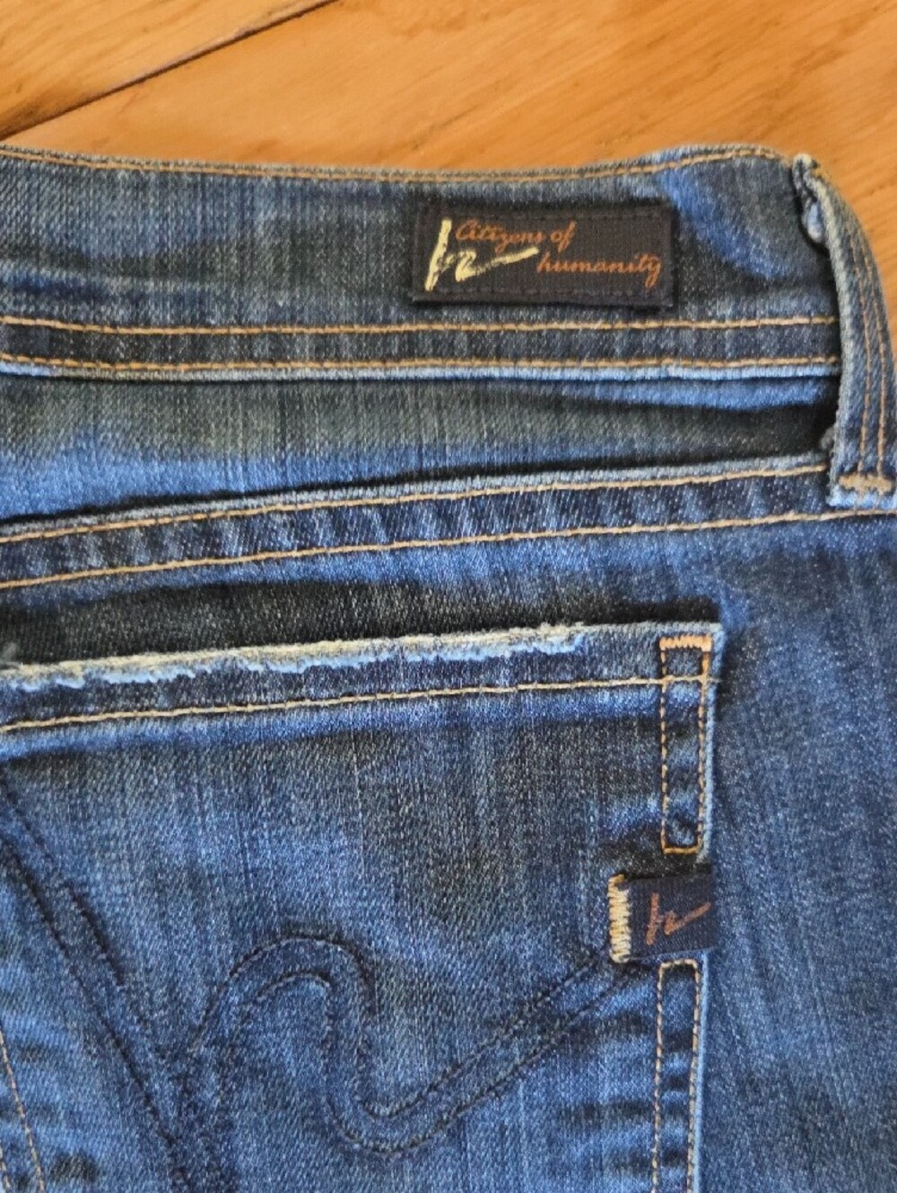 Citizens Of Humanity Women's Skinny Jeans in Dark Blue Wash - Picture 5 of 8